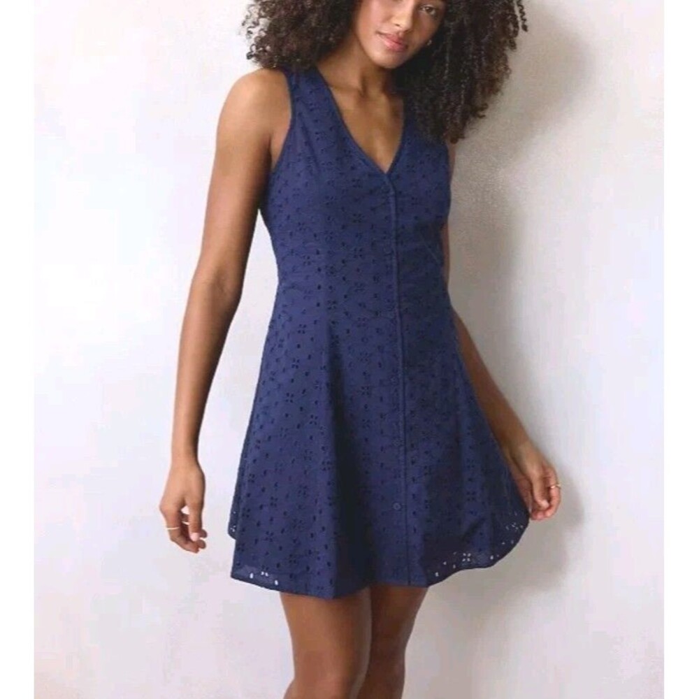 LC Lauren Conrad Eyelet Dress Size XL Blue Cotton V-Neck Button Front Tie Back